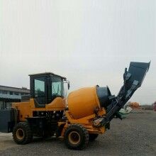 江西南康金億移動(dòng)式攪拌車(chē)型號(hào)齊全廠(chǎng)家直銷(xiāo)歡迎選購(gòu)