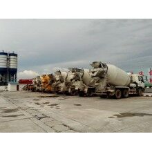 租賃混凝土灌車,攪拌運輸車