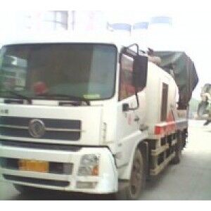 11年中聯(lián)柴油混凝土車(chē)載泵一臺(tái)（東風(fēng)天錦底盤(pán)）